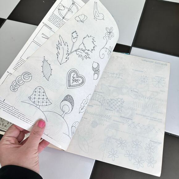 Vintage 1970s Crewel Needle Work Guide and Iron On Patterns - Picture 8 of 10